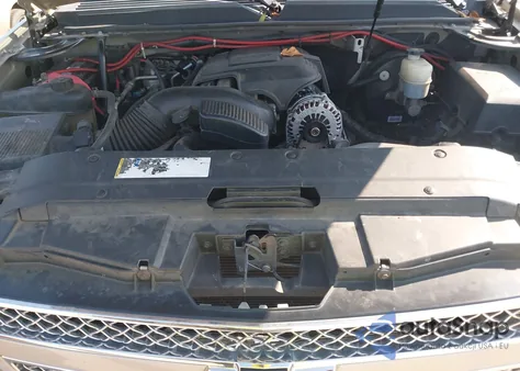 2009 Chevrolet Suburban 1500 Ltz из США, поврежденный, VIN 1GNFC360X9R292413